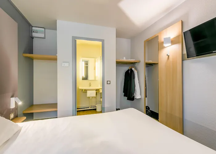 فندق Bordeaux Sud 2*