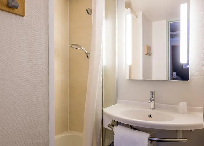 Bordeaux Sud فندق فييُناف دورنو